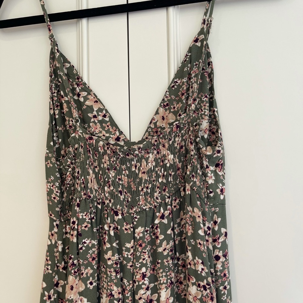 Array Green Sun Dress. - Picture 5 of 6